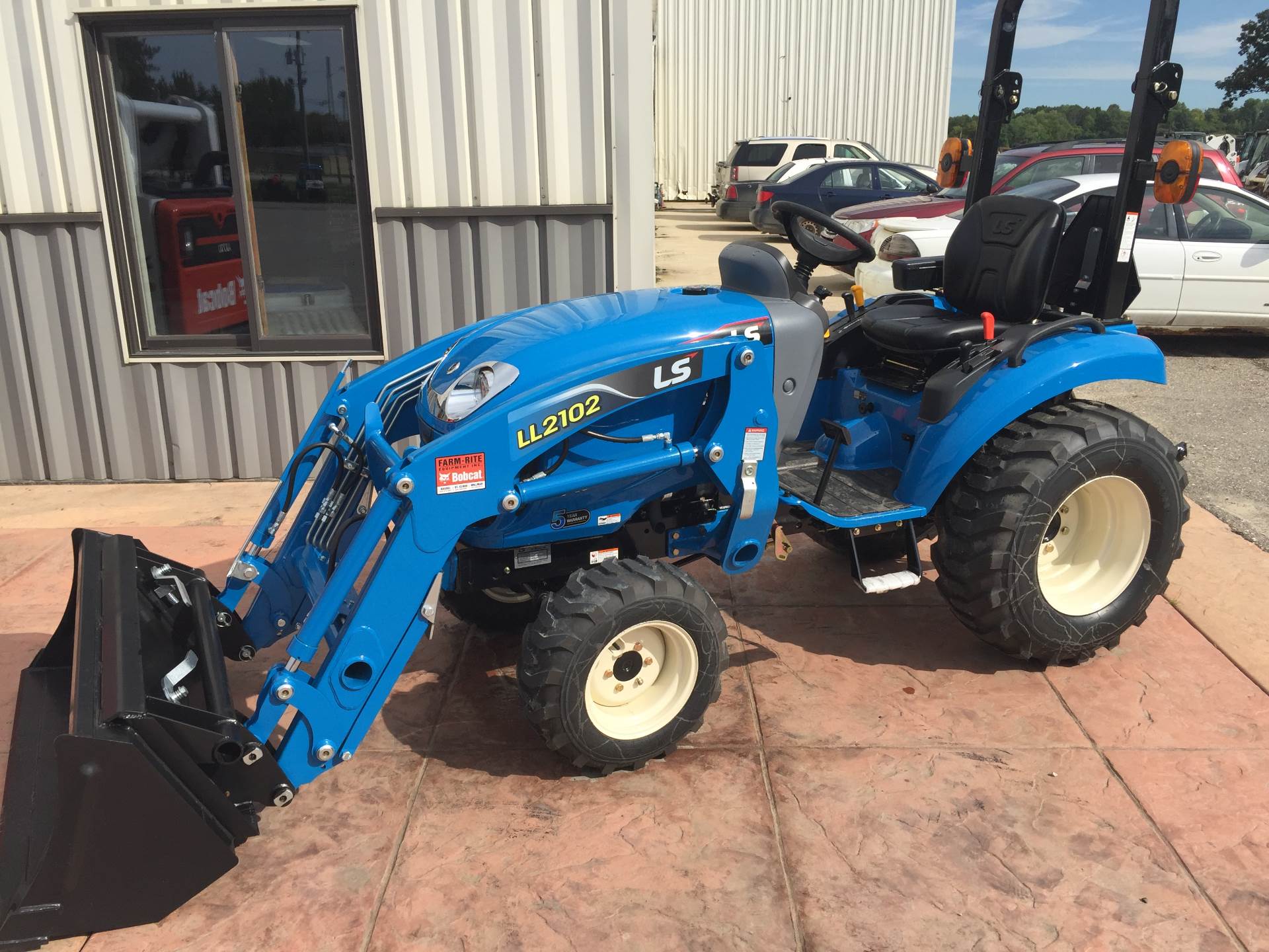 New 2016 LS Tractor XJ2025H in Dassel, MN