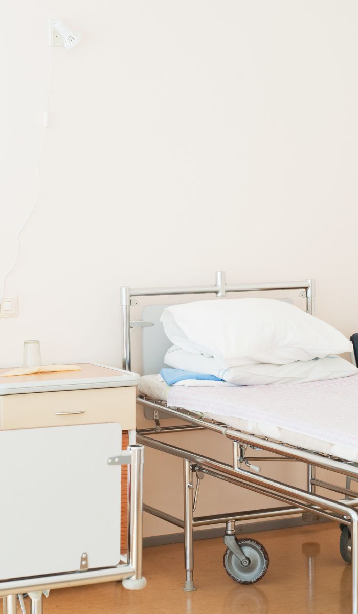 Pros and Cons of Outsourcing Commercial Cleaning