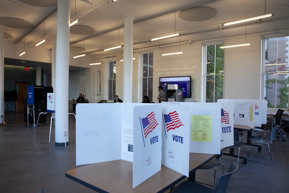 Onondaga County voters discuss priorities for mayoral election at polling sites - Vimarsana News