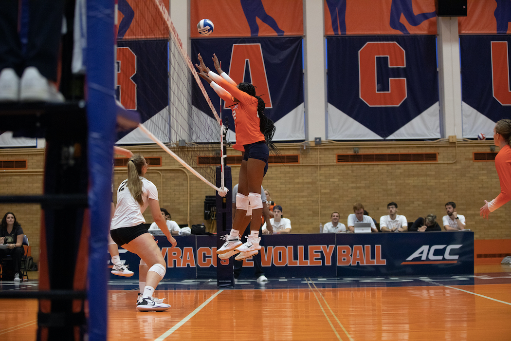 Syracuse struggles against Yale blocking unit in straight set defeat - Vimarsana News