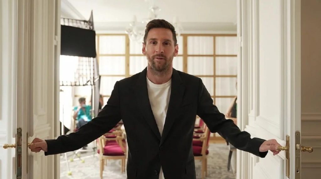 De las canchas a los escenarios, Lionel Messi debuta como actor