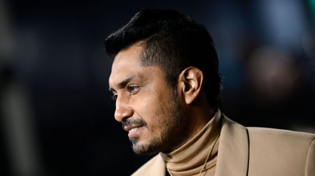 tenoch huerta fiesta en la madriguera