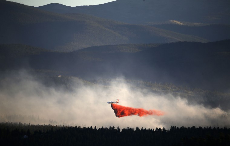 Authorities battle Cold Springs Fire in Colorado