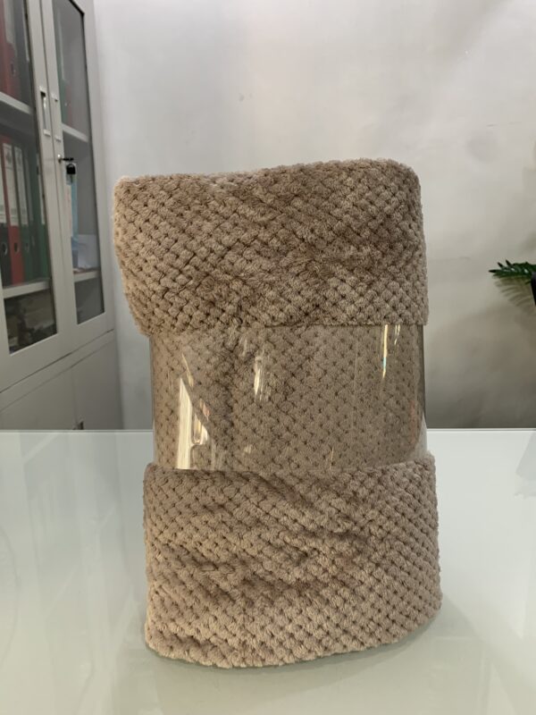 BLANKET 2792 - Image 9