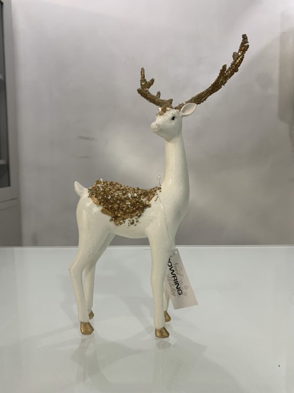 STANDDING REINDEER 3750