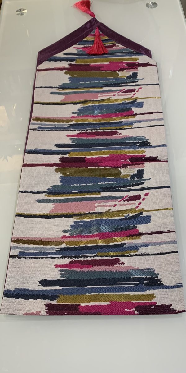 TABLE RUNNER