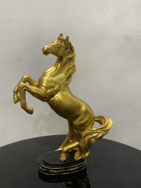 HORSE FIGURINE 3959 - Image 3