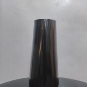 BLACK VASE 4758