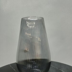 BLACK VASE 4766