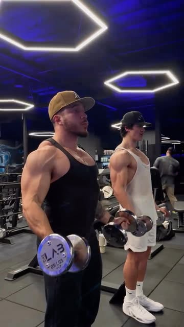 🏆 WINNING TEAM 🏆

👨‍🔬🔬🧬🧪 @thelab.gym best gym in the bay 🌉
-
-
-
-
#winningteam #fitness #fitnessjourney #fitnessmotivation