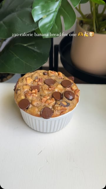 230 calorie banana bread for one 🫶🍌🍞

do you ever have spotty bananas and really want to make banana bread but don’t necessarily feel like making an entire loaf??? well if that’s you, I can relate! which is why last year , I started making this si