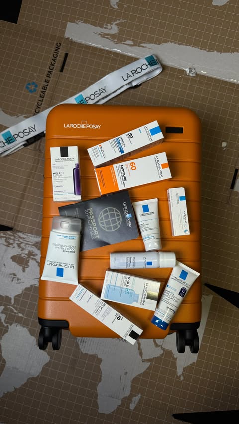Huge shout out to @larocheposayusa for this very dope gift! I cannot wait to use the luggage and the products! Happy Holidays 🎄🎊! 
.
.
.
#malecreators #menhygiene #menstyle #larocheposay #menskin