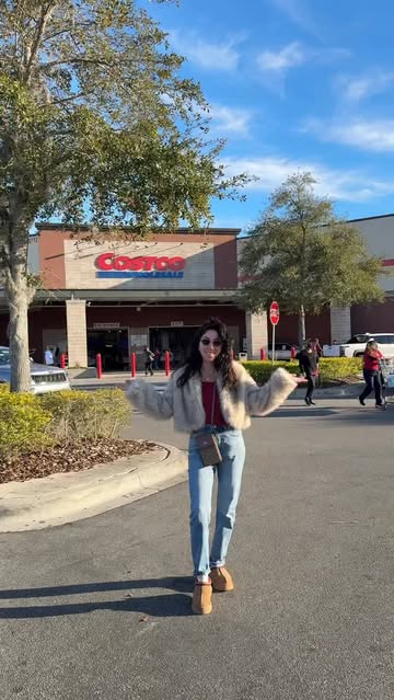 ✨Costco new find!! 😍🍛
I just tried Just By Quicklly Butter Chicken and I’m in love! It’s fresh + ready to eat — perfect for busy days when you still want real flavor.

🎁 Launch offer:
Spend $30+ on JBQ meals at Costco → take a photo of your receip