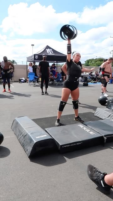 Went out there with a prayer and good vibes 🙏🏽✨

You never know what you’re made out of until you put your pride aside and put it all on the line. 😤

I love to lift heavy, idk where I would be if I never started lifting. But #strongman takes it to