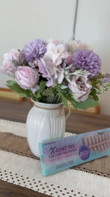 I had an amazing experience with the XCOATTIPS® Bling Baby Medium Almond Nails! Super easy to apply, and the results are absolutely stunning. They provide both a chic and natural look, and the durability is beyond my expectations. Perfect for special