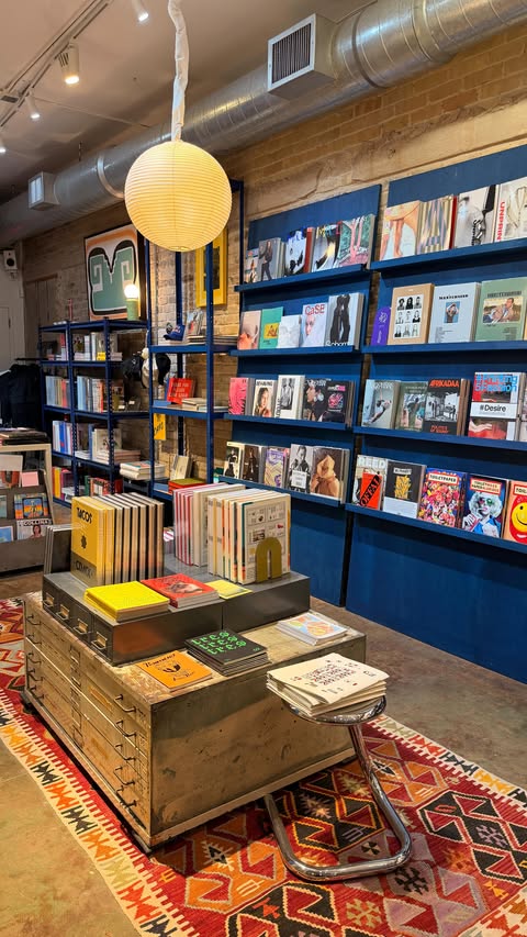 Downtown Austin just got a new gem!! ✨ TOMO Mags is officially open, bringing together magazines, art books, zines, design goods, and coffee all in one beautifully curated space. @cielitolindocafetx will be eventually inside serving delicious coffee.