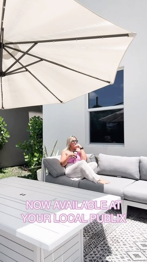 🩷 Guava Dragonfruit will be my go to all Summer long! ☀️ Health-Ade Kombucha tastes great + is good for your gut! Now available at Publix! #healthadekombucha @healthade