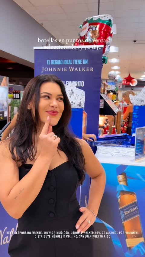 #Ad Este año personalicé una botella de @JohnnieWalkercca Blue Label para mi papá— porque “gracias” a veces se queda corto 💙🥃

✨CALENDARIO DE VISITAS✨

JUEVES, 18 DICIEMBRE 
THE HOUSE, CAGUAS l 3PM-7PM

MARTES, 23 DICIEMBRE 
THE HOUSE, CONDADO | 10