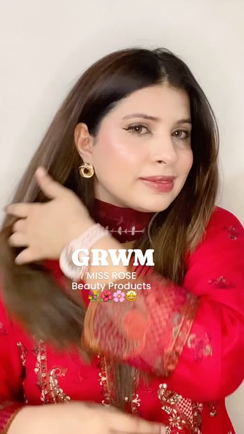 GRWM Beauty Products @missrosepakistanofficial 

Discount code Mehrooz5

Foundation _ shade Beige 1

lightweight purely natural foundation for normal to dry skin. Delivering up to 12 hours of hydration, and with illuminating pigments, this new formul