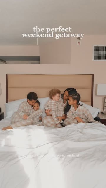 🚨GIVEAWAY ALERT!🚨 one of YOU get to WIN a stay here too!!

I’m always looking for ways to be a blessing to you guys so I asked, and @hyattregencycambridgebos delivered! 

🎄GIVEAWAY PRIZE:🎄
ONE free night’s stay at Hyatt Regency Boston Cambridge 
