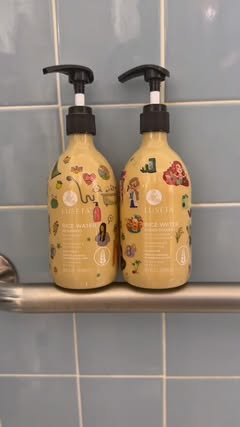 🌟 Tired of dry, frizzy, broken hair?
Split ends, zero shine, and constant breakage—sound familiar? There’s a better way.

✨ Meet the @lusetabeauty Rice Water Shampoo & Conditioner Set - link in bio 😍

Infused with fermented rice water (Sake) + Biot