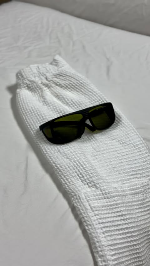 I was so nervous before my first laser hair removal appointment 😅 I kept wondering how bad it would hurt, but it ended up being basically painless! 🙌🏽

@milanlaser has multiple locations, so it’s super convenient, and the whole thing takes about 1