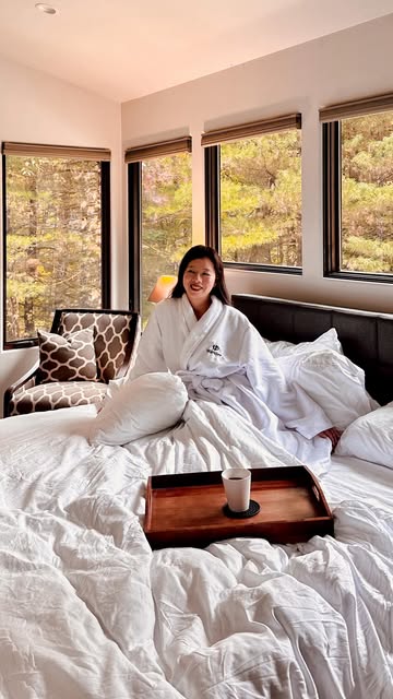 Light filled, high ceilinged, amenity (and snack) filled bliss. This is the @Wander way. All the luxuries you expect from a 5 star hotel with the space and cozy-feel of a house. PS The @Wander robes are like being bundled in clouds and the towels are