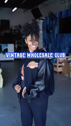 Do you love vintage clothing & thrifting 👖? Check out @vintagewholesaleclub

📝 Next event will be on June 15th

📍3125 John P Curcie Dr Bay 6 Hallandale Beach, Fl

@vintagewholesaleclub is one of the largest suppliers of wholesale vintage clothing 