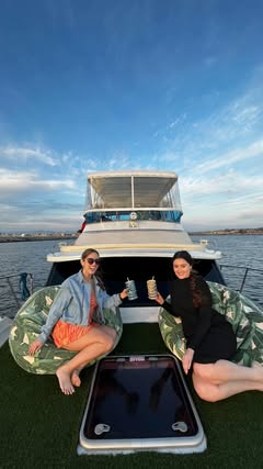Los Angeles Group Activity. Search 🔍 Island Boat Party on @losangelesbucketlist website.⏰Two hour rental minimum. Bring your own food and drinks and sail away. ⛵What’s included:
- The Yacht rental
- USCG Licensed Captain
- Deckhand, Fuel, Port fees
