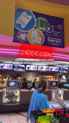 Looking to beat the heat this summer? 🍿 Here’s your sign to schedule a nostalgic movie night with the girls at @regalmovies in Nashville’s Green Hills. Recline, snack on popcorn and enjoy one of this season’s blockbusters. Anyone else have way too m