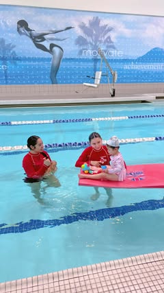 Week 3 at  @britishswimschool , and my girls are absolutely hooked! They’ve been counting down the days, eager to jump back into the pool. It’s incredible to see how their confidence has grown in just 3 weeks. They’re not just learning to swim; they’