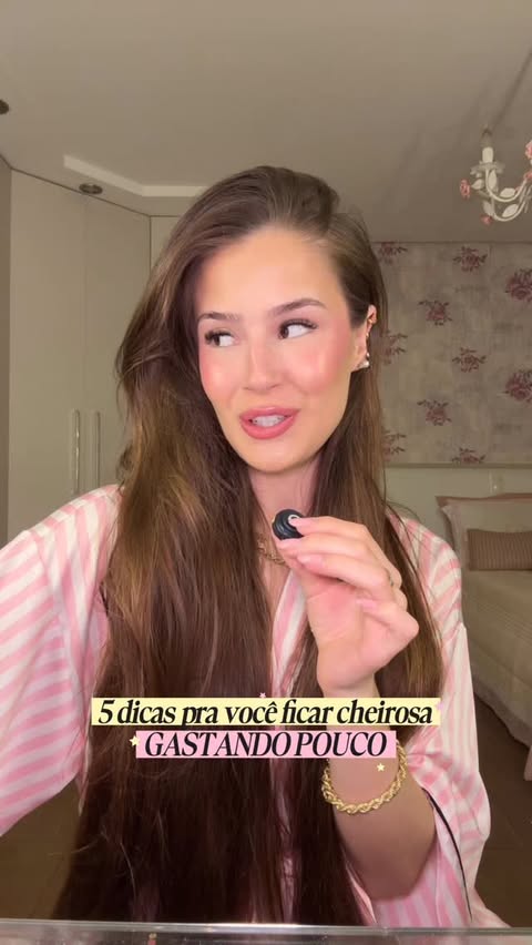 Provando que você NÃO precisa gastar muito ⭐️ Qual foi a melhor dica de beleza que vocês aprenderam esse ano amigas? Me contem 💗🧖‍♀️🧴🫧🛁 #autocuidado #feminina #maquiagem #beleza #mulheres #feminilidade #meninas #pele #skincare #cabelo #cheirosa 