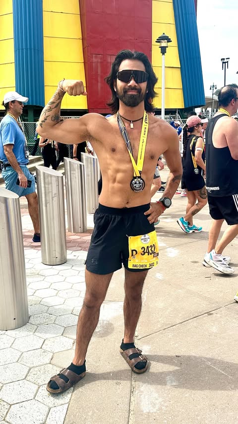 Took the dogs out for a run in my Birkenstocks. #RBC #BrooklynHalfMarathon