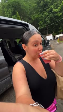 Adult Summer Camp just a drive from NYC?! YEAH WE OUTSIDE! @clubgetaway 

There is SOOOOO much to do I couldn’t even think straight 😂 

Rock climbing, zip lining, speed boat, kayak, paddle boarding etc 

It’s a party from the second you walk in! The