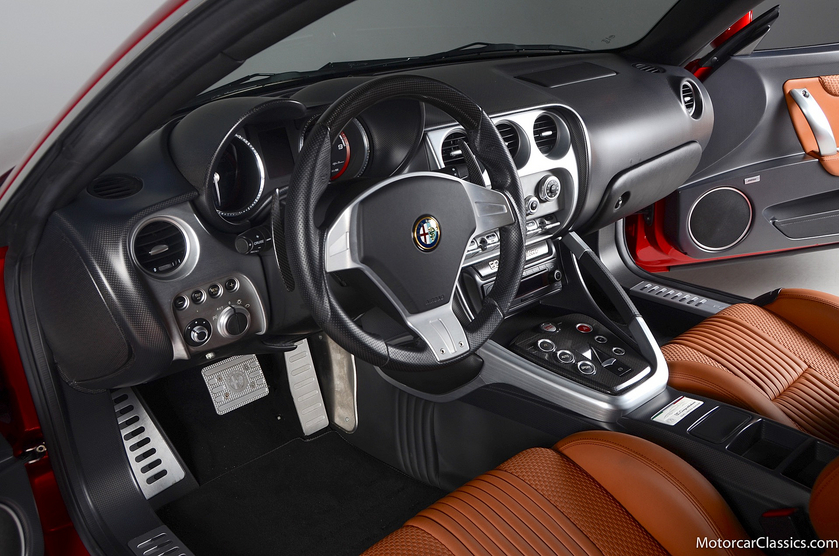 alfa-romeo-8c-interior