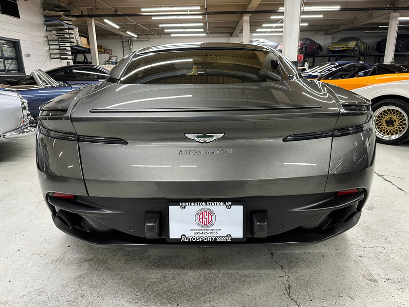 2018 Aston Martin DB11 V8 Coupe