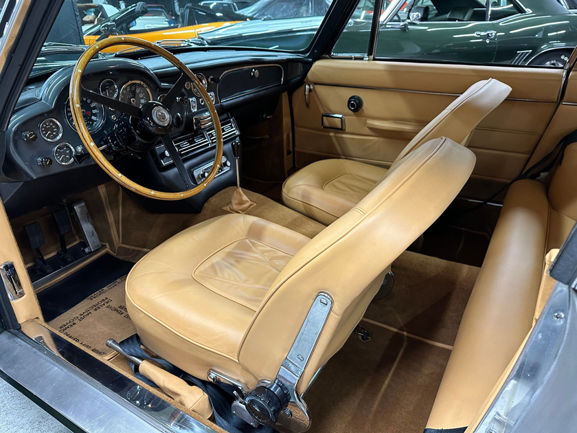 1967 Aston Martin DB6