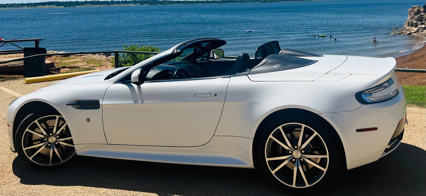 2012 Aston Martin V8 Vantage S Roadster:8 car images available