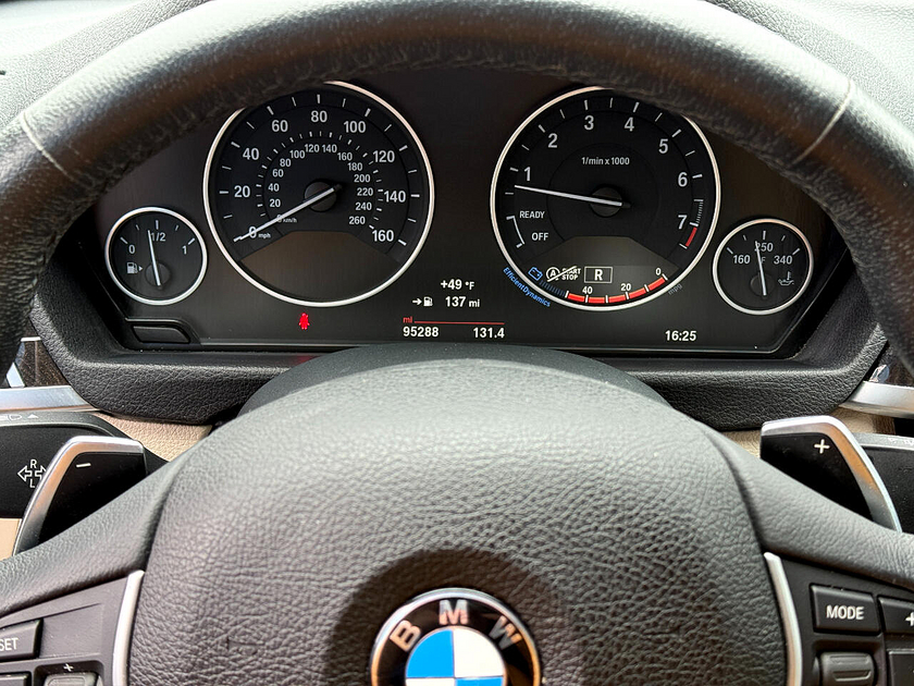 2017 BMW 330 i