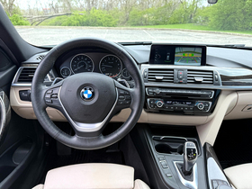 2017 BMW 330 i