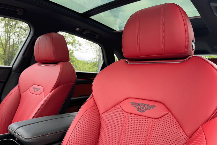 2025 Bentley Bentayga V8