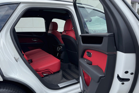 2025 Bentley Bentayga V8