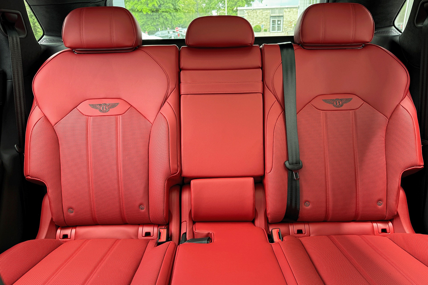 2025 Bentley Bentayga V8