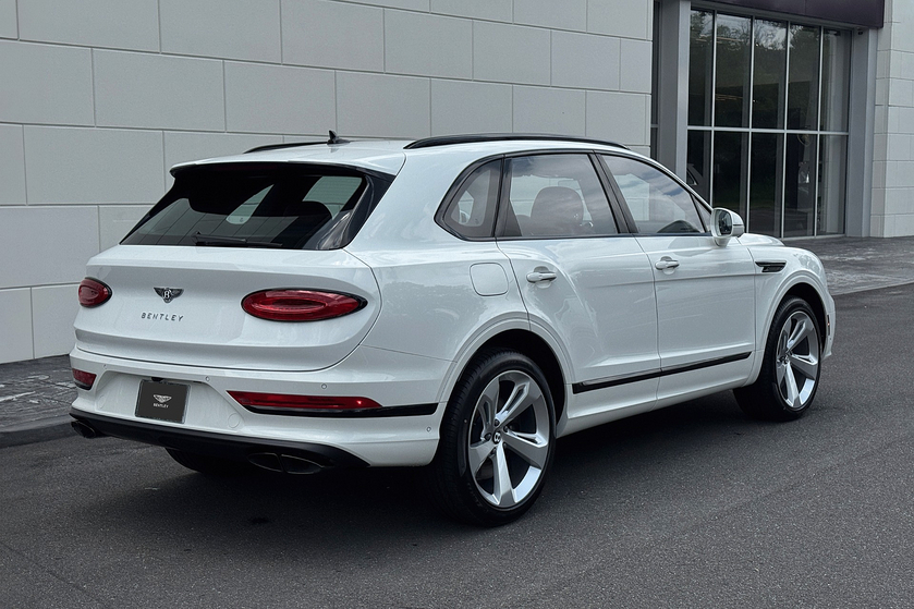 2025 Bentley Bentayga V8