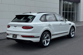 2025 Bentley Bentayga V8