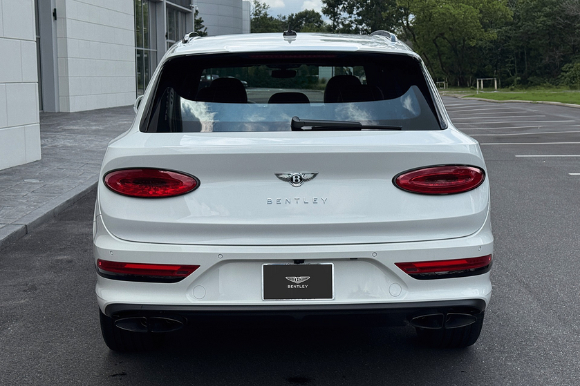 2025 Bentley Bentayga V8