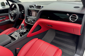 2025 Bentley Bentayga V8