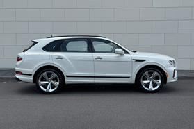 2025 Bentley Bentayga V8