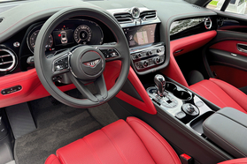 2025 Bentley Bentayga V8
