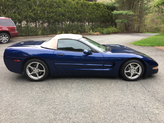 2004 Chevrolet Corvette Base:6 car images available